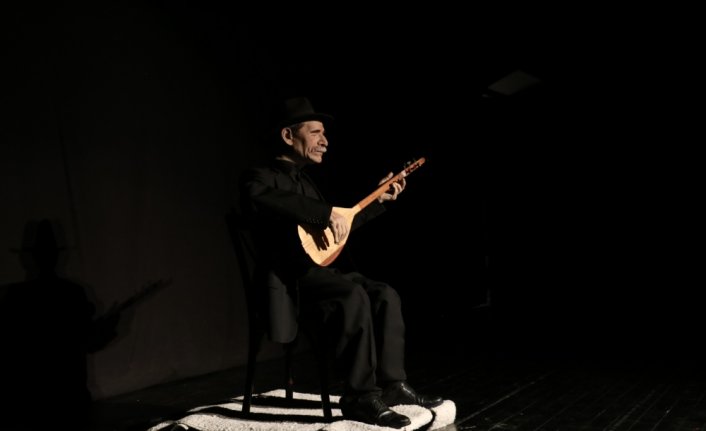 Samsun'da Aşık Veysel'in “insansı robotu“ konser verdi