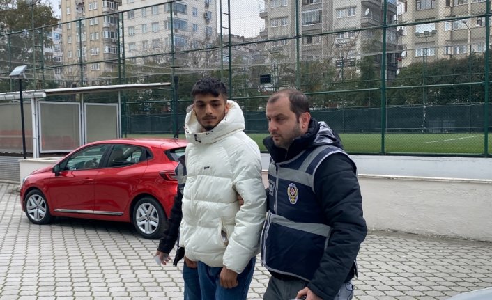 Samsun'da okul müdürünü darbettikleri iddiasıyla 3 kişi gözaltına alındı