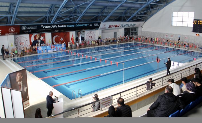 Sinop'ta 6 yılda 35 bin kişiye yüzme eğitimi verildi