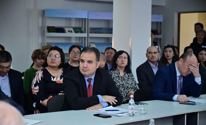 TOGÜ Öğretim Üyesi Sönmez, Kazakistan'da eğitim araştırmaları merkezinin açılışına katıldı
