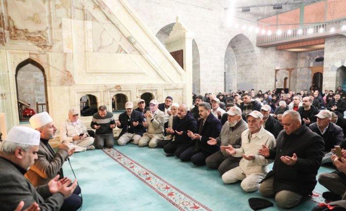 Tokat'ta muharip gaziler umreye uğurlandı