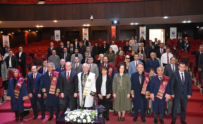 Trabzon'da akademik yükselme ve belge takdim töreni gerçekleştirildi