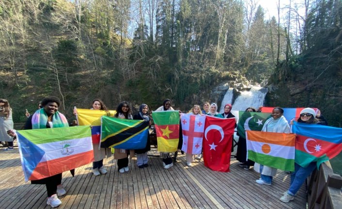 Trabzon'daki yabancı öğrenciler doğa gezisinde bir araya geldi
