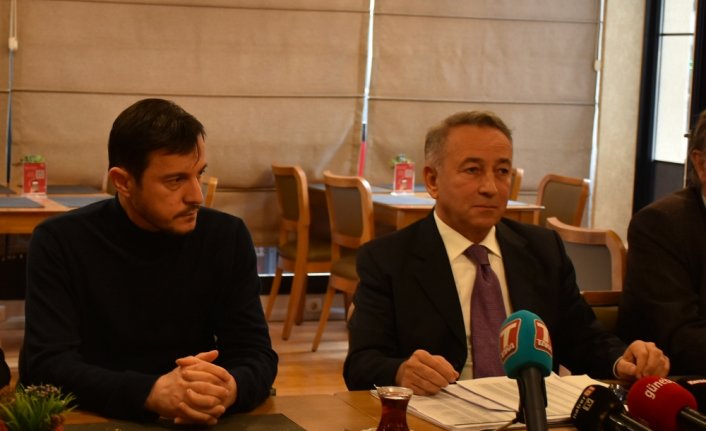 Trabzonspor Divan Başkanlık Kurulu Başkan adayı Yılmaz, gazetecilerle bir araya geldi