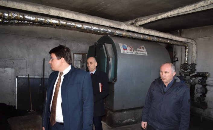 Yeşilyurt Kaymakamı Cebeci, okullardaki çalışmaları inceledi