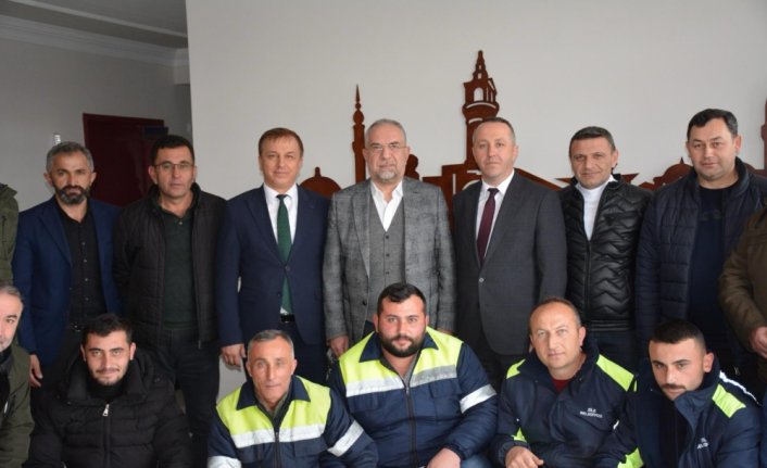 Zile'de işçilerden Belediye Başkanı Sargın'a ziyaret