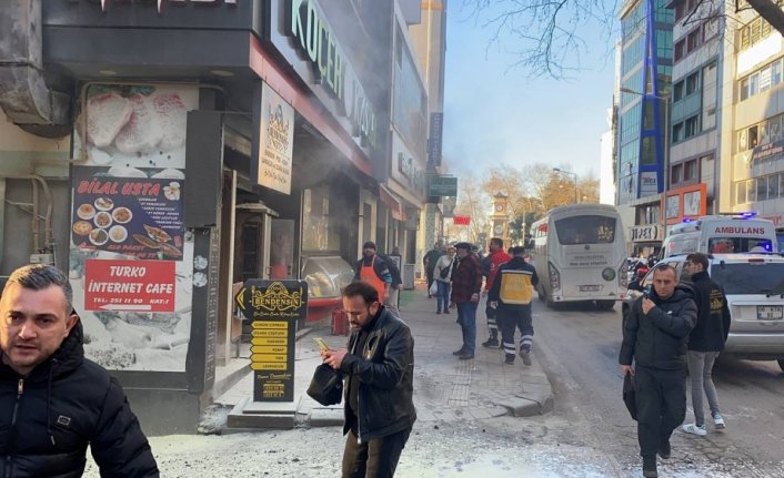 Zonguldak'ta bir dükkanın bacasında çıkan yangın söndürüldü