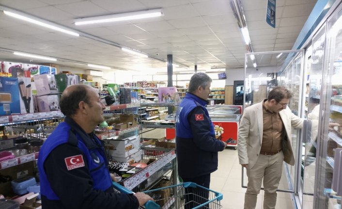 19 Mayıs Belediyesi zabıta ekipleri denetimlerini sürdürüyor