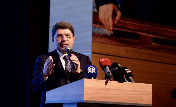 Adalet Bakanı Tunç, Sinop'ta proje tanıtım toplantısında konuştu: