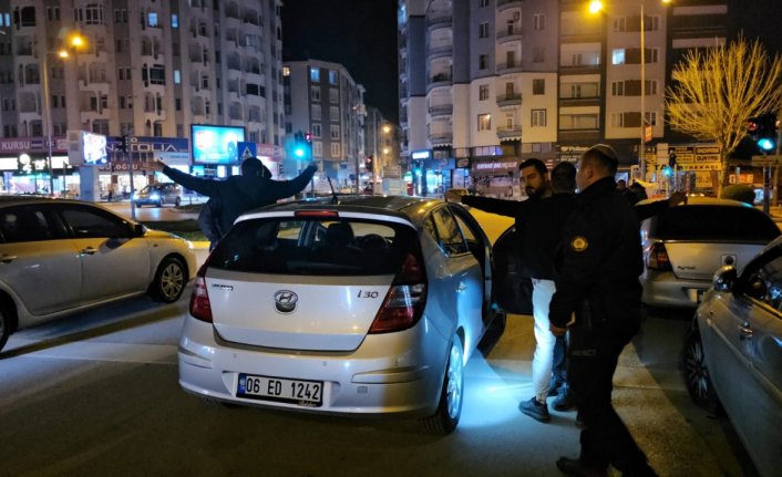 Çorum'da asayiş uygulamalarında silah ve fişek ele geçirildi