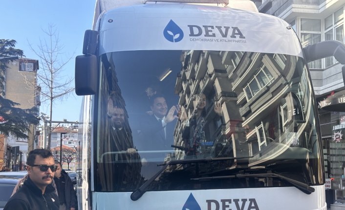 DEVA Partisi Genel Başkanı Babacan, seçim çalışmalarını Samsun'da sürdürdü