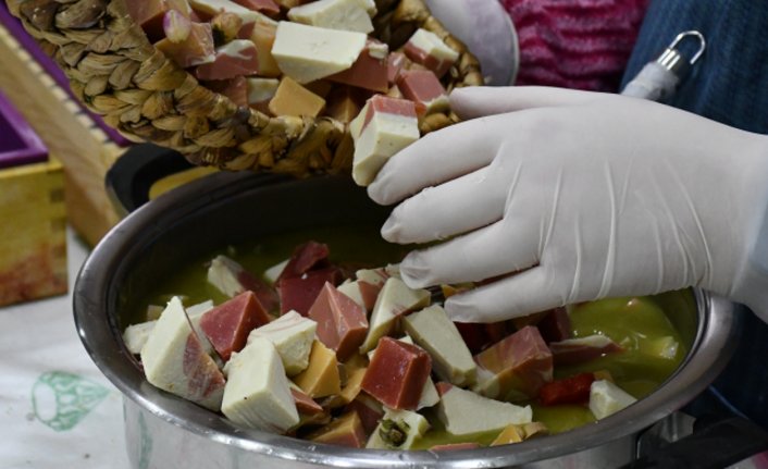 Düzce'de kooperatif kuran kadınlar, doğal yağlardan ürettikleri sabunlarla markalaşmak istiyor