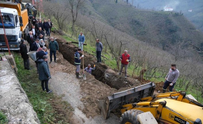 Giresun Belediye Başkanı Şenlikoğlu, altyapı çalışmalarını inceledi