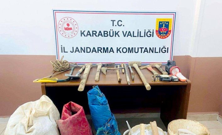 Karabük'te kaçak kazı yapan 2 kişi suçüstü yakalandı