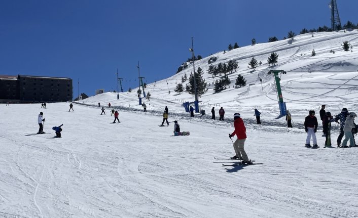 Kartalkaya Kayak Merkezi sezonu kapattı