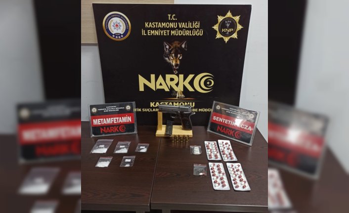Kastamonu'da uyuşturucu operasyonunda 2 kişi yakalandı