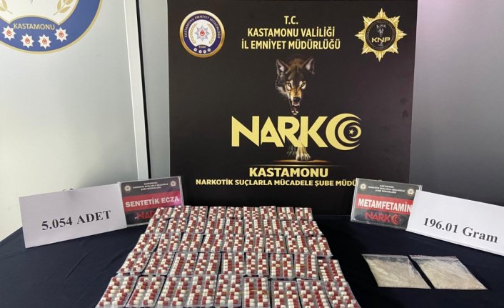 Kastamonu'da uyuşturucuyla yakalanan 3 zanlı tutuklandı