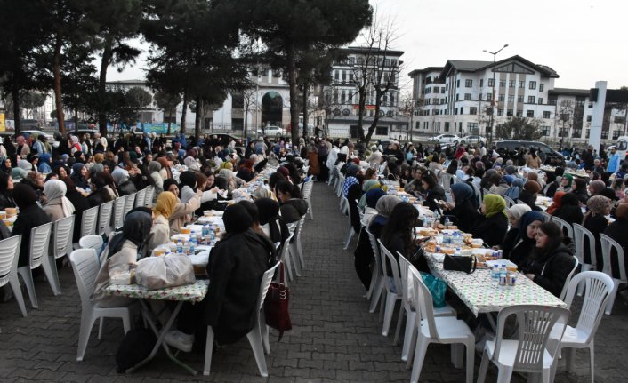 Ordu'da üniversite öğrencileri iftarda buluştu