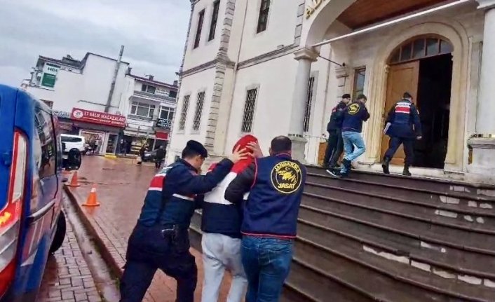 Sinop'tan evden hırsızlık şüphelisi 3 kişi yakalandı