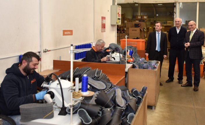 TESOB Başkanı Metin Kara'dan ayakkabı firmasına ziyaret