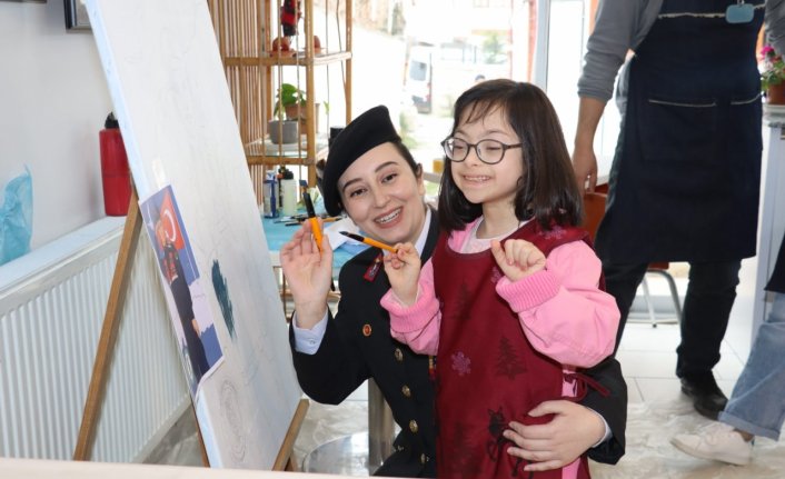 Tokat'ta down sendromlu çocuklar İl Jandarma Komutanlığında ağırlandı