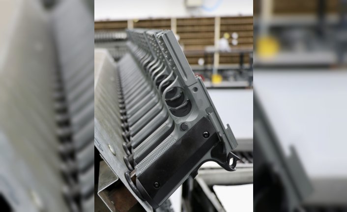 Trabzon'da üretilen 200 bin tabanca 60 ülkeye ihraç edildi