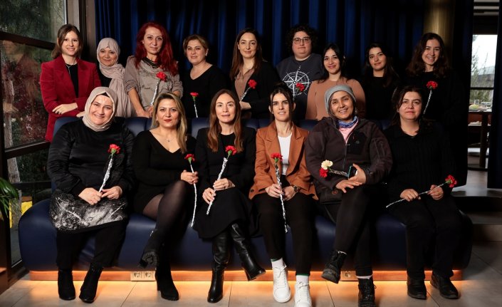 Uber, İstanbul'daki kadın taksi sürücüleri ile buluştu