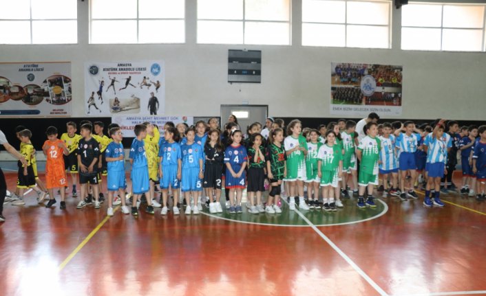 Amasya'da hentbol turnuvası yapıldı