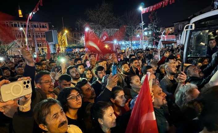 Bartın Belediye Başkanlığını kazanan CHP'li Yalçınkaya'dan açıklama: