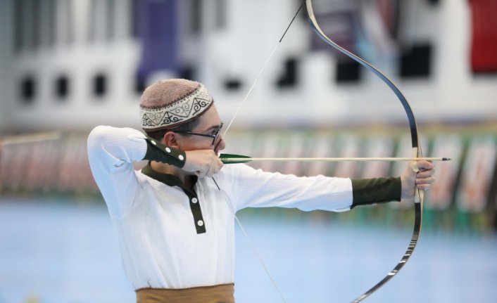 Geleneksel Türk Okçuluk Minikler, Yıldızlar ve Gençler Salon Türkiye Şampiyonası Samsun'da başladı
