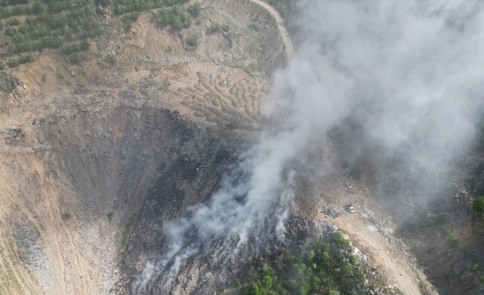 Artvin'de çöp sahasındaki yangın söndürüldü
