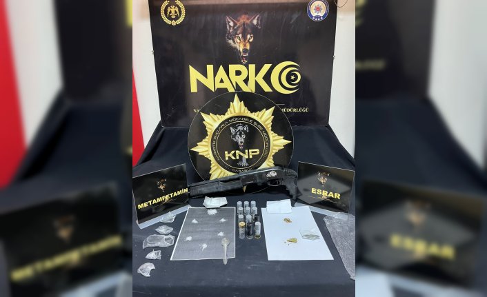 Karabük'te uyuşturucu operasyonlarında yakalanan 2 zanlı tutuklandı