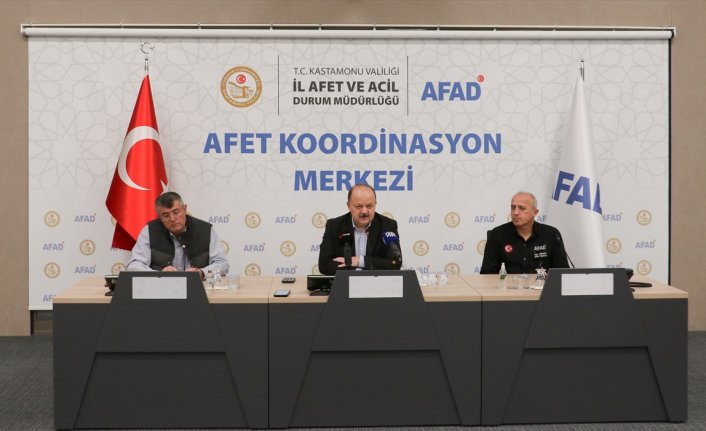 Kastamonu Valisi Dallı, fırtına nedeniyle oluşan hasarla ilgili bilgi verdi: