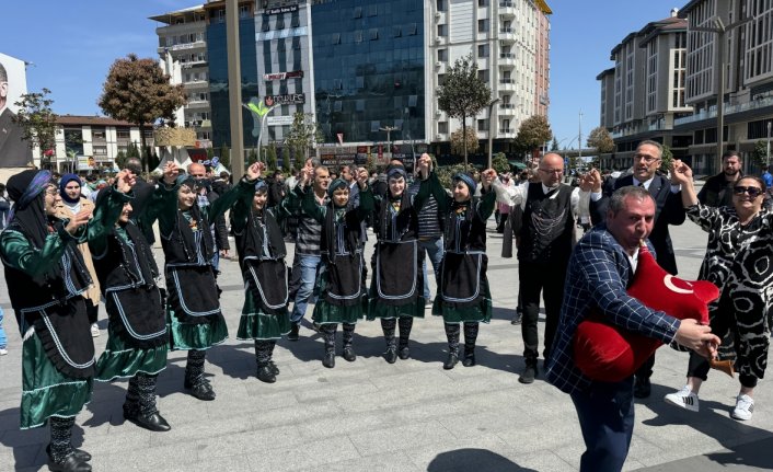 Rize'de “Turizm Haftası“ dolayısıyla kortej yürüyüşü gerçekleştirildi