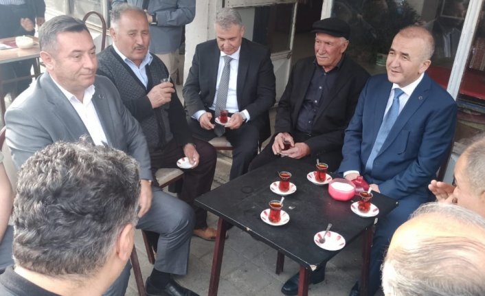 Tokat Valisi Hatipoğlu deprem bölgesinde incelemelerde bulundu