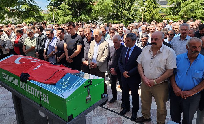 Eski milli güreşçi Yusuf Demir, Amasya'da son yolculuğuna uğurlandı