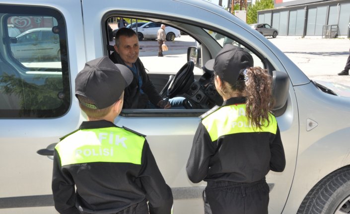 Gümüşhacıköy'de Karayolu Trafik Güvenliği Haftası etkinlikleri düzenlendi