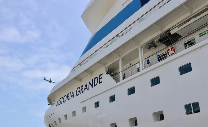 “Astoria Grande“ kruvaziyeri bu yıl 10'uncu kez Trabzon Limanı'na geldi