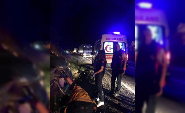 Bolu'da otomobil ile tırın çarpışması sonucu bir kişi hayatını kaybetti