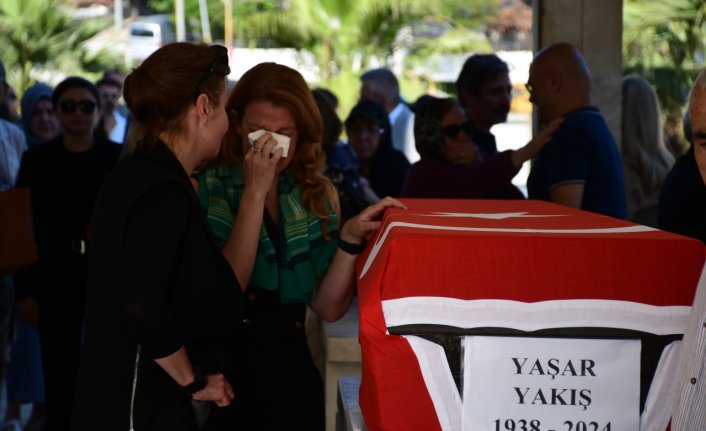 Eski Dışişleri Bakanı Yaşar Yakış'ın cenazesi Düzce'de defnedildi