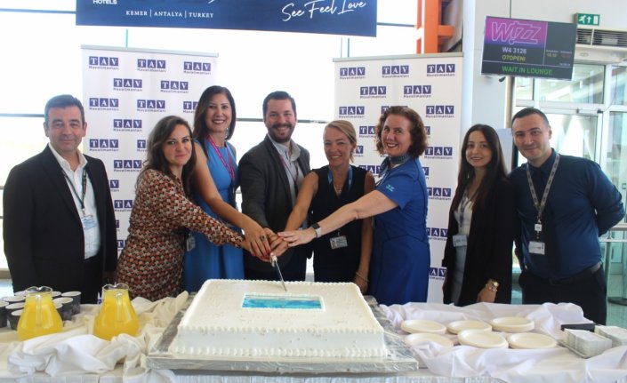 İzmir Adnan Menderes Havalimanı'ndan Bükreş uçuşları başladı