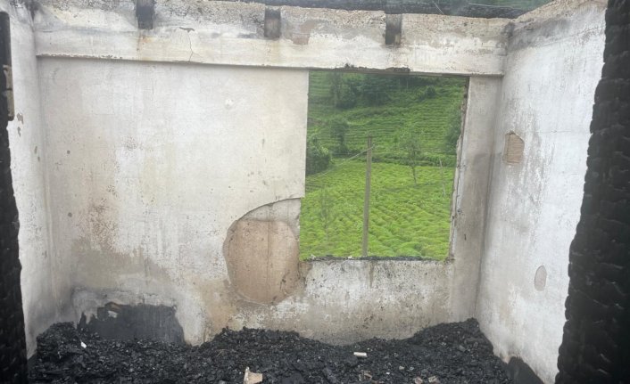 Rize'de tüp patlaması sonucu yangın çıkan ev zarar gördü