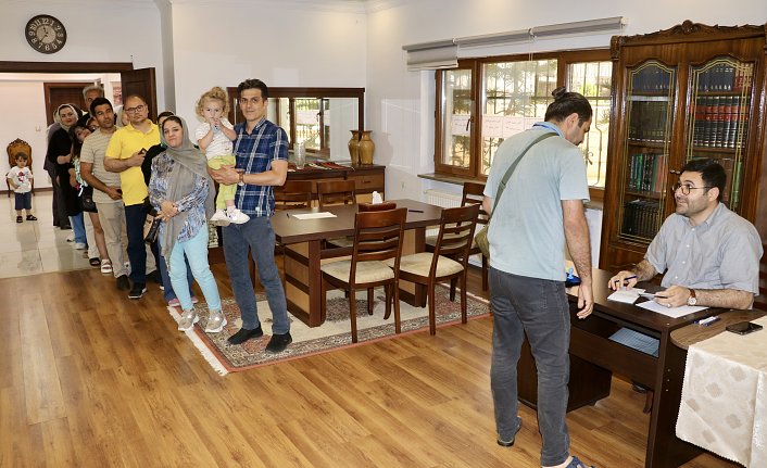 Trabzon'daki İranlılar, 14. Dönem Cumhurbaşkanlığı Seçimleri için oy kullanıyor