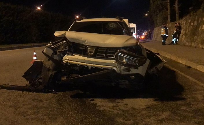 Karabük'te sulama tankeriyle çarpışan otomobildeki 2 kişi yaralandı