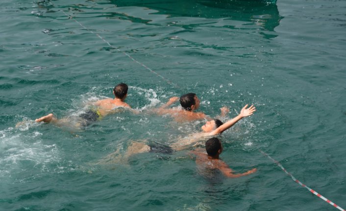 Sakarya ve Düzce'de Denizcilik ve Kabotaj Bayramı kutlamalarında yarışmalar düzenlendi