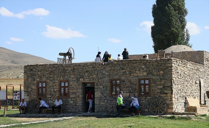 Bayburt'un uluslararası ödüllü müzeleri kentin nüfusundan çok ziyaretçiyi ağırladı