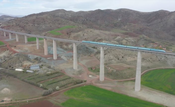 Öğretmenlere 24-30 Kasım döneminde trenlerde yüzde 50 indirim