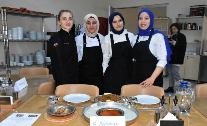Artvin'de gastronomi öğrencileri Türk mutfağına ait lezzetleri öğreniyor