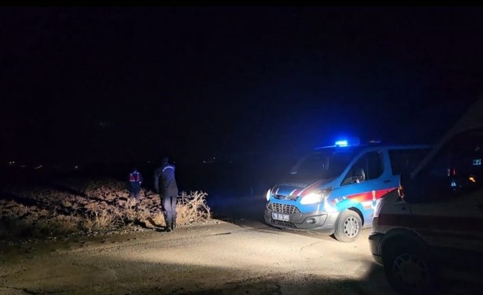 Çorum'da darbettikleri kişinin aracını gasbeden 3 şüpheliden 2'si yakalandı