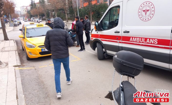 Çorum'da motosikletin yayaya çarptığı kaza güvenlik kamerasında